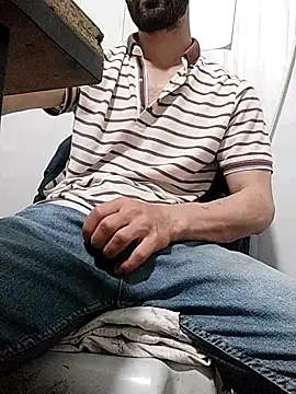 Snapshot of kral4531 chatting on 12, 4, 2026 kral4531 online show from 12, 4, 2026