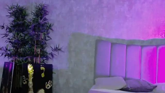 LucyRayy online show from 20, 2, 2026