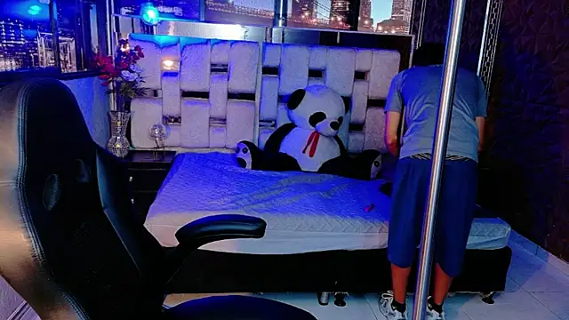 StormLuxX online show from 20, 12, 2025