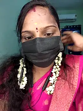 Snapshot of Tamil_Pallavi chatting on 7, 5, 2026 Tamil Pallavi online show from 7, 5, 2026