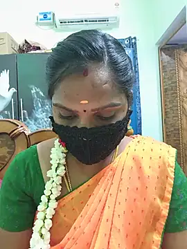 Snapshot of Tamil_Pallavi chatting on 18, 5, 2026 Tamil Pallavi online show from 18, 5, 2026