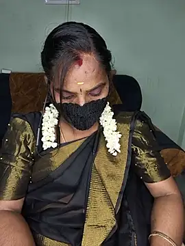 Snapshot of Tamil_Pallavi chatting on 1, 8, 2026 Tamil Pallavi online show from 1, 8, 2026
