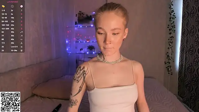 Snapshot of MaireLanda chatting on 13, 5, 2026 MaireLanda online show from 13, 5, 2026
