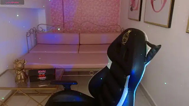 Nina harpper  online show from 27, 3, 2026