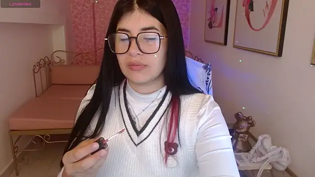 Nina harpper  online show from 28, 3, 2026