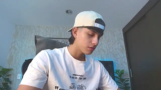 Snapshot of Lander_Cruz chatting on 8, 2, 2026 Lander Cruz online show from 8, 2, 2026