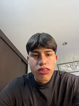 Snapshot of Lander_Cruz chatting on 24, 4, 2026 Lander Cruz online show from 24, 4, 2026