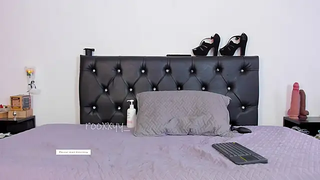 Snapshot of nyloncouple777 chatting on 7, 5, 2026 nyloncouple777 online show from 7, 5, 2026