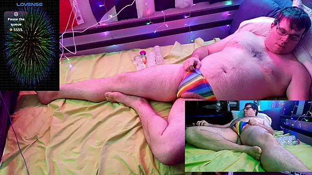 Snapshot of cumfun110@xh chatting on 4, 12, 2025 cumfun110xh online show from 4, 12, 2025