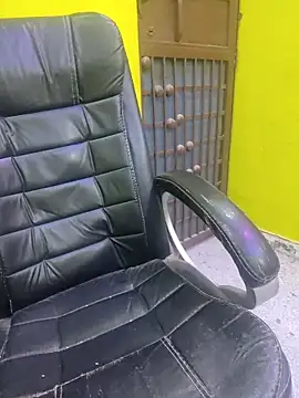 virgin girl1234 online show from 6, 1, 2026