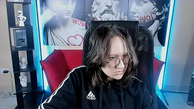 Sylvia Reed online show from 15, 12, 2025