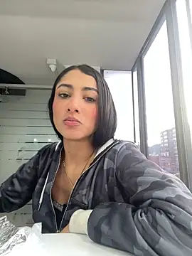 lya  brown online show from 22, 5, 2026