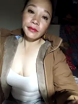 Snapshot of Y-eahi chatting on 19, 12, 2025 Y-eahi online show from 19, 12, 2025