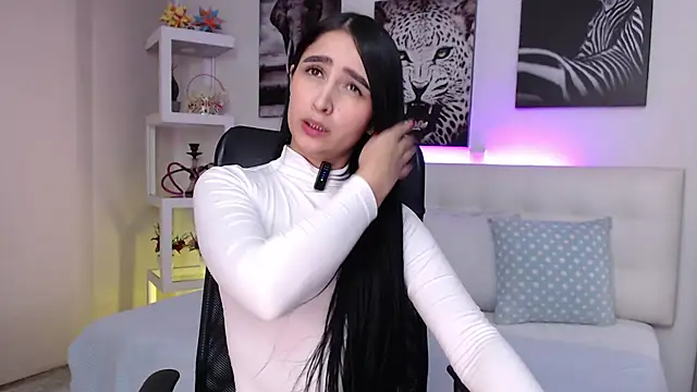 Snapshot of mialiore chatting on 19, 12, 2025 mialiore online show from 19, 12, 2025