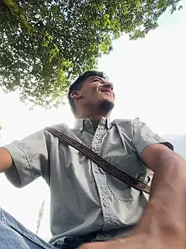 maxI dick33 online show from 19, 2, 2026