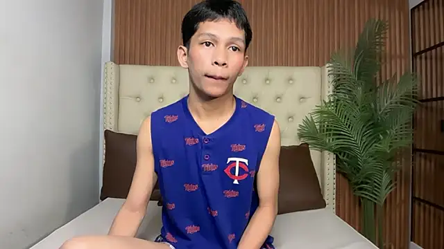 Snapshot of TheBoyAboveYou chatting on 26, 7, 2026 TheBoyAboveYou online show from 26, 7, 2026