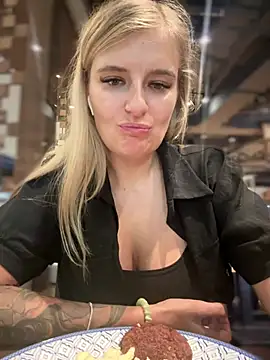 Betsy online show from 6, 1, 2025