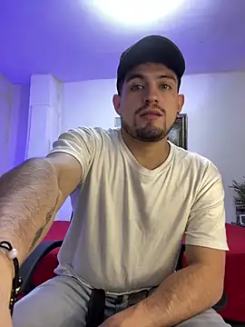 williamsmiiths16 online show from 12, 2, 2026