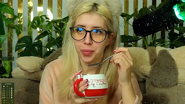 FlowweerGirl online show from 14, 1, 2026