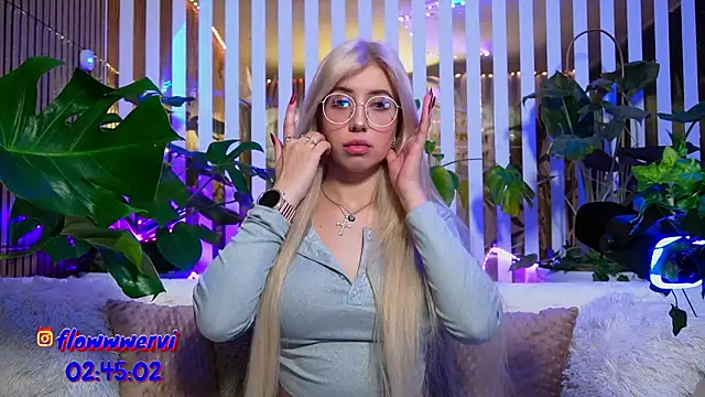 FlowweerGirl online show from 9, 2, 2026