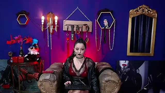 Snapshot of LunaTikka chatting on 7, 1, 2026 LunaTikka online show from 7, 1, 2026