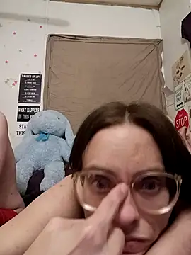 Snapshot of snowbird1117 chatting on 12, 1, 2026 snowbird1117 online show from 12, 1, 2026