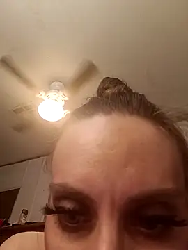 snowbird1117 online show from 31, 3, 2026