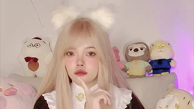 Snapshot of Miyeoonn chatting on 13, 1, 2026 Miyeoonn online show from 13, 1, 2026