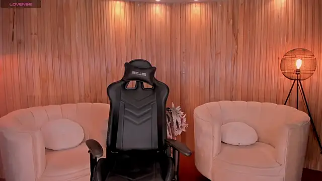 ChloeManson online show from 6, 3, 2025