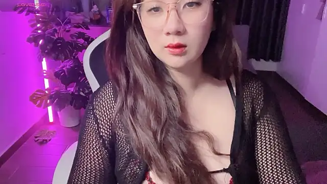 Snapshot of Ni-Ni_2K chatting on 11, 3, 2026 Ni-Ni 2K online show from 11, 3, 2026