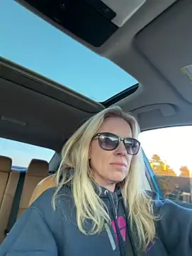 Snapshot of sinfulsara chatting on 13, 2, 2026 sinfulsara online show from 13, 2, 2026