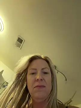 Snapshot of sinfulsara chatting on 20, 2, 2026 sinfulsara online show from 20, 2, 2026