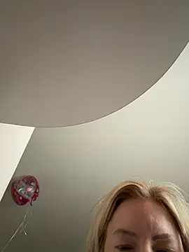 Snapshot of sinfulsara chatting on 26, 2, 2026 sinfulsara online show from 26, 2, 2026