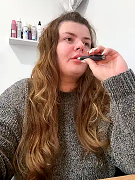 Snapshot of EvKamenskih chatting on 14, 12, 2025 EvKamenskih online show from 14, 12, 2025