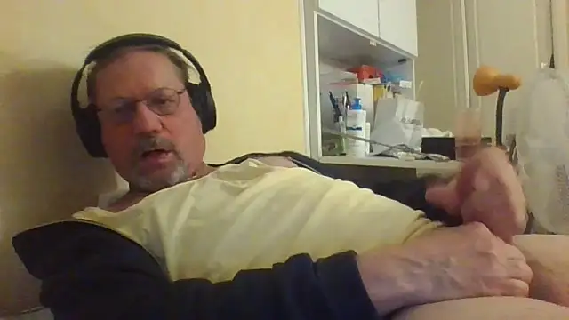 Snapshot of Wanky357 chatting on 2, 6, 2026 Wanky357 online show from 2, 6, 2026