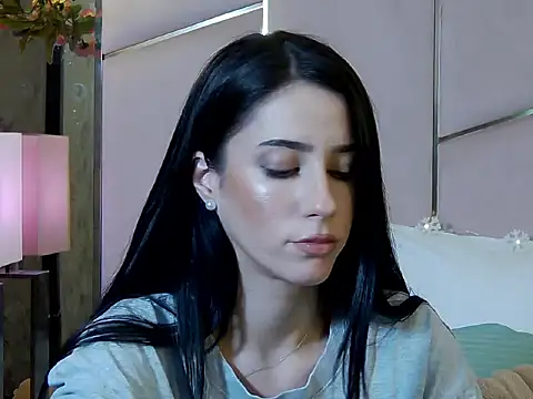 AmeliaJunee online show from 5, 1, 2026