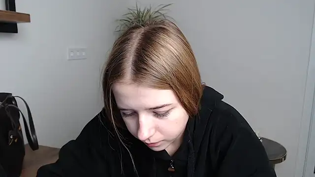 SweetBellaa  online show from 5, 12, 2025