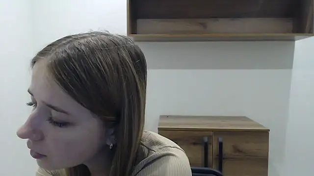 SweetBellaa  online show from 11, 1, 2026