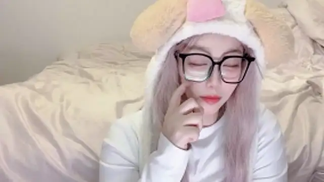 Snapshot of fayebabe chatting on 15, 12, 2025 fayebabe online show from 15, 12, 2025