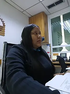 Snapshot of VaneandRossy chatting on 27, 5, 2026 VaneandRossy online show from 27, 5, 2026