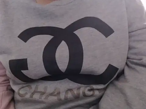 Snapshot of KhubsuratHaasina chatting on 18, 1, 2026 KhubsuratHaasina online show from 18, 1, 2026