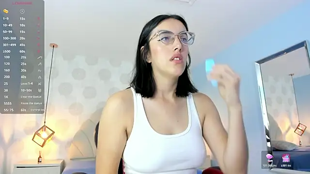 Snapshot of VENUSGREYS1 chatting on 20, 2, 2026 VENUSGREYS1 online show from 20, 2, 2026