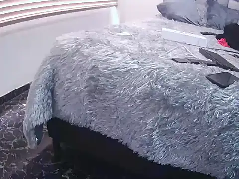 Fernanda andrew online show from 30, 3, 2026