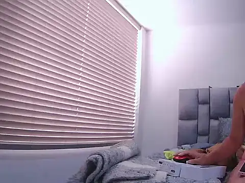 Fernanda andrew online show from 7, 4, 2026