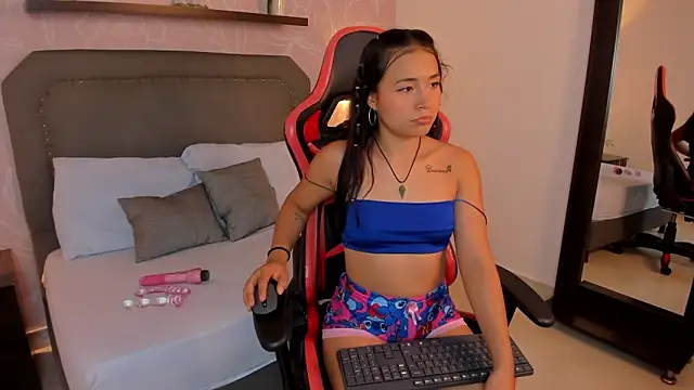 Snapshot of madison_saenzz chatting on 21, 12, 2025 madison saenzz online show from 21, 12, 2025