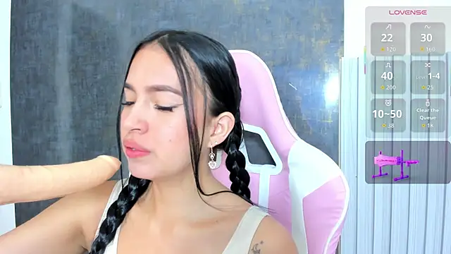 antonella guzman  online show from 17, 12, 2025