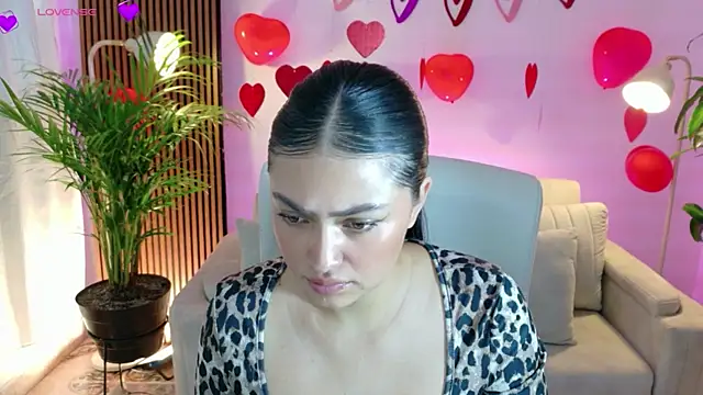 victoria   moon online show from 17, 2, 2026