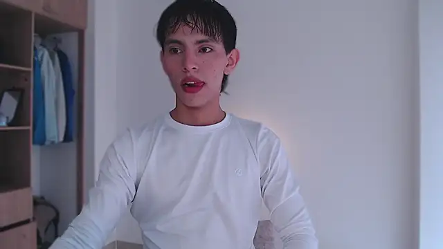 Snapshot of andrew_courtzz chatting on 16, 2, 2026 andrew courtzz online show from 16, 2, 2026