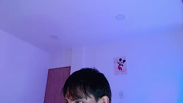 Snapshot of andrew_courtzz chatting on 26, 4, 2026 andrew courtzz online show from 26, 4, 2026