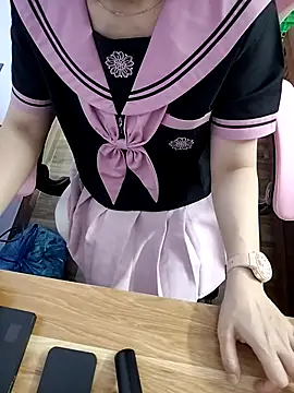 Snapshot of _MyNa_ chatting on 19, 12, 2025 MyNa online show from 19, 12, 2025